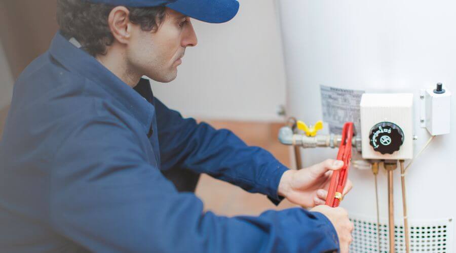 Professional water heater repair in Hollister, OK